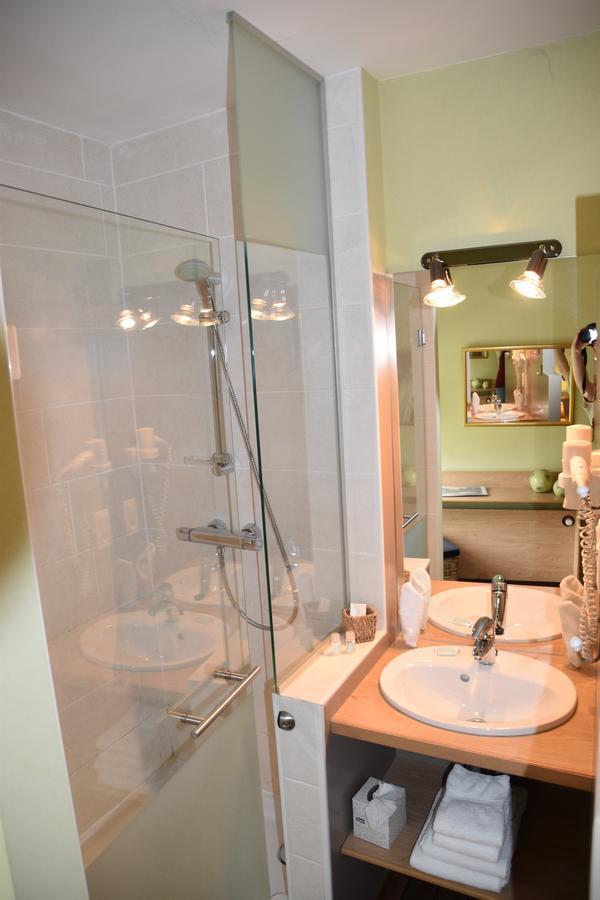 Hotel Le Barbouillon Vencimont ภายนอก รูปภาพ